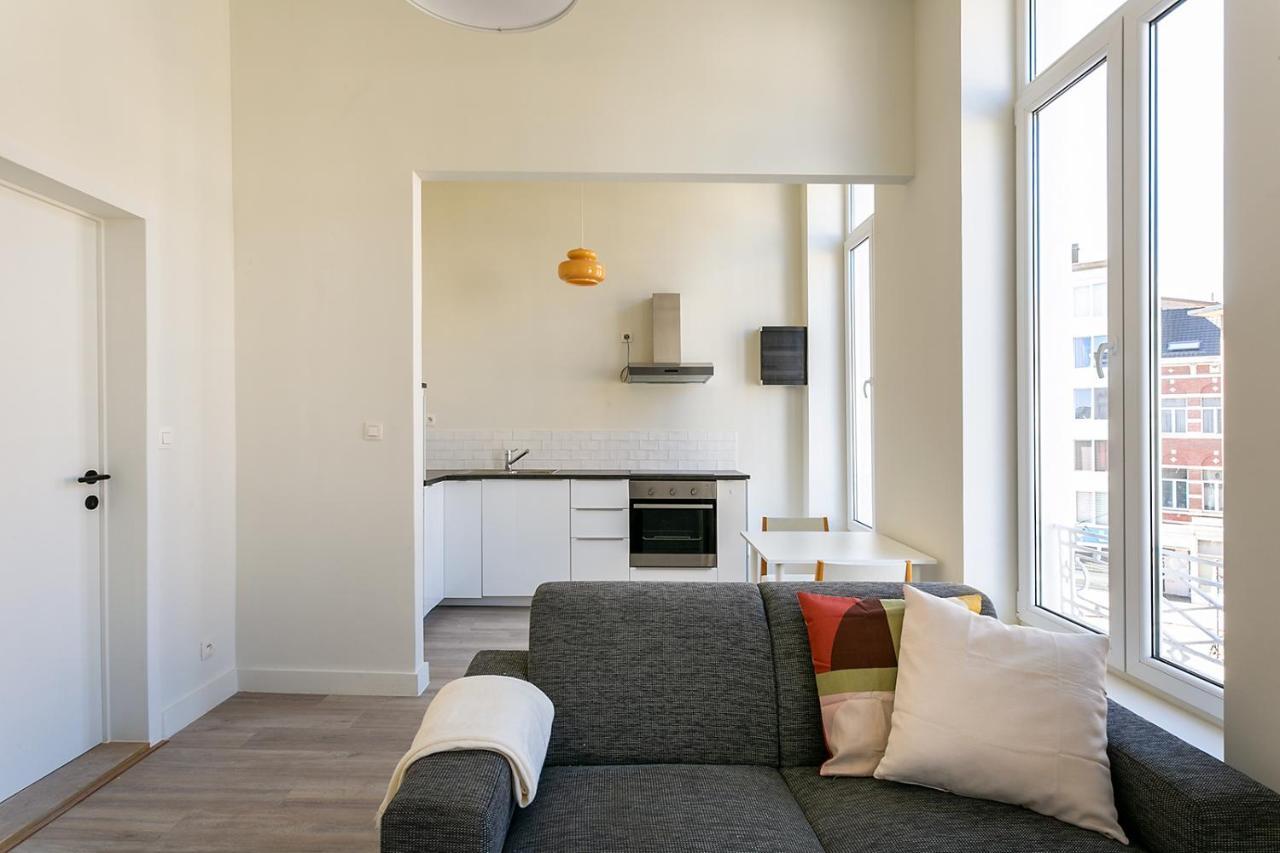 Nice Furnished Appartement Aaa- Location Anversa Esterno foto